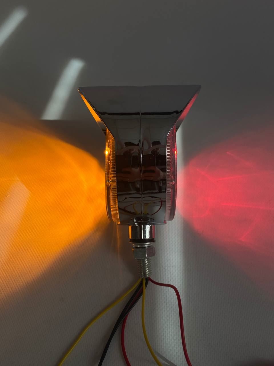 Габарит (LED) красно/желтый 12-24v (хром-леденец из-под зеркало)