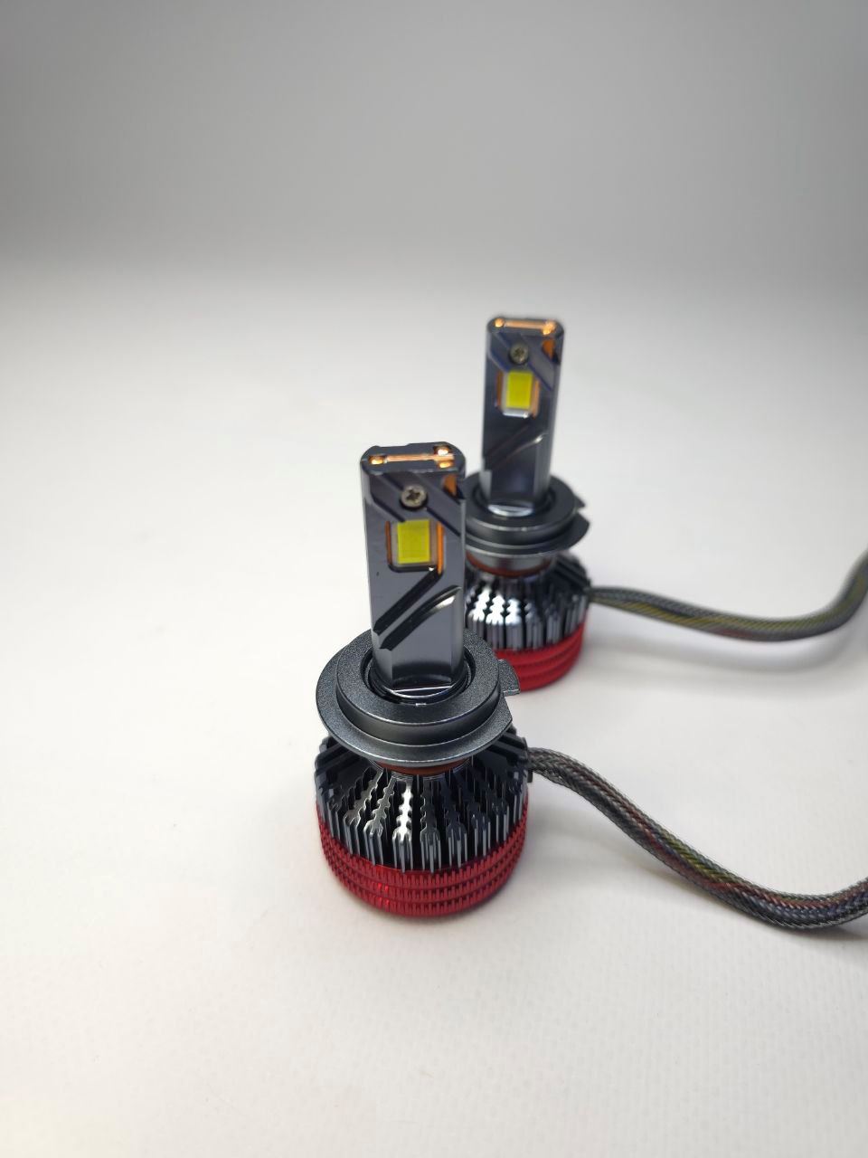 LED Лампочка H7 (40w) 12-24v 6500K + Обманка