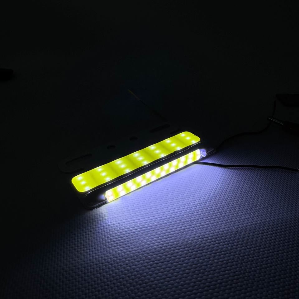 Габарит (LED) 24v (с кронштейном-плоские + ярк ниж. подсветка)