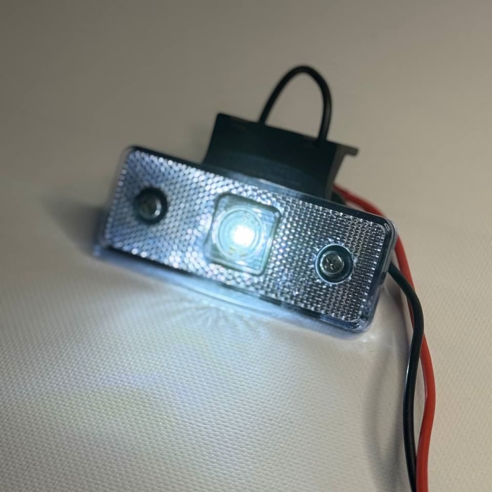 Габарит (LED) 12-24v (с кронштейном-квадратная точка)