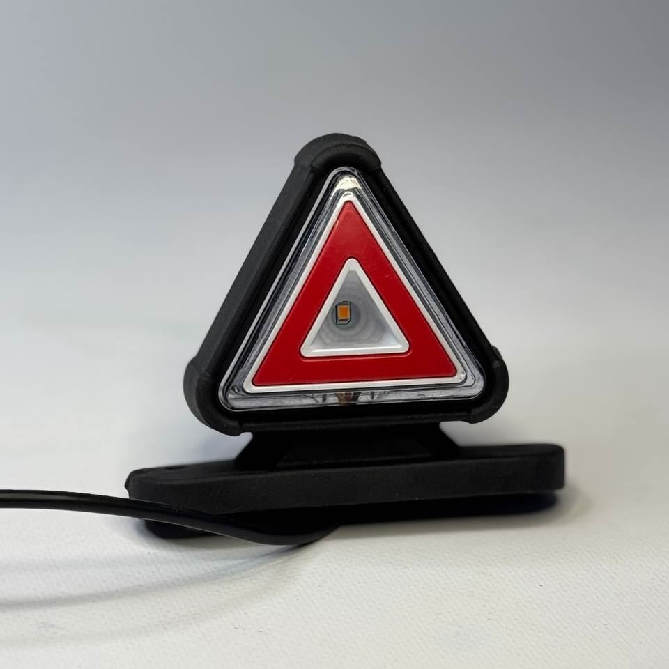 Рожок габаритный треугольник XL (бело-красный) 12-24v
