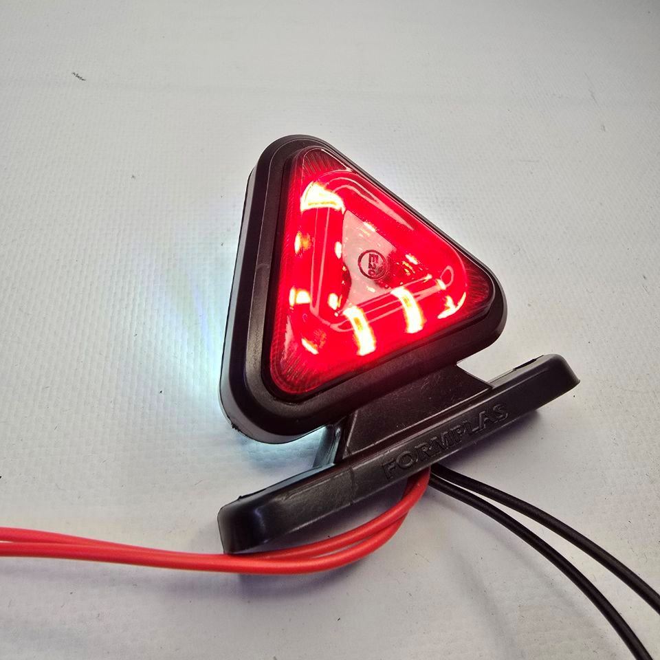 Рожок треугольный 12-24v (мини-затемненный)