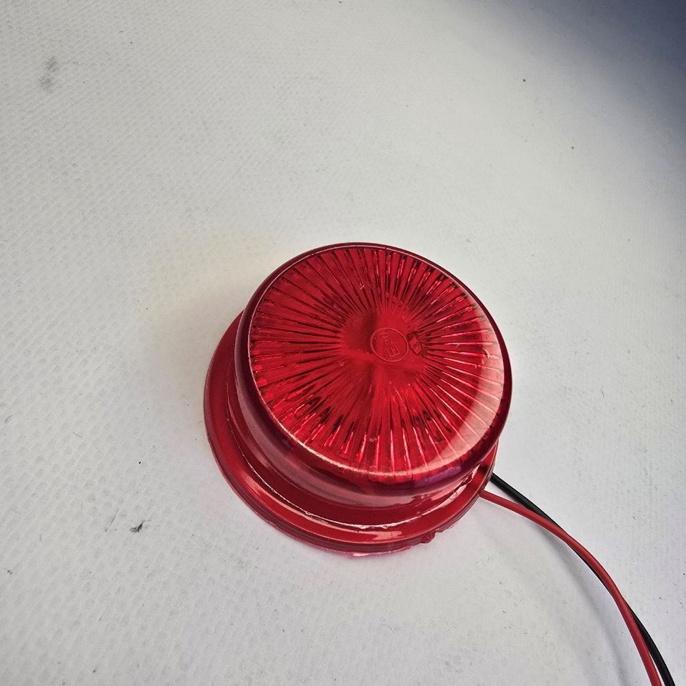Вставка рожка "красная" 12-24v