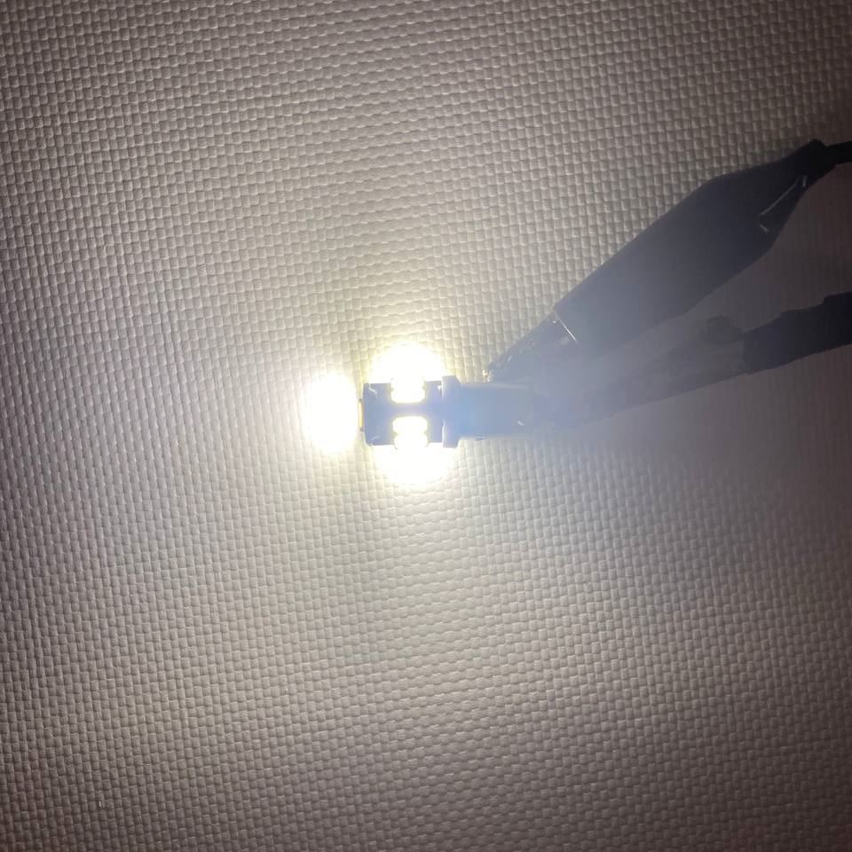 Лампочка T4W 24v (LED)