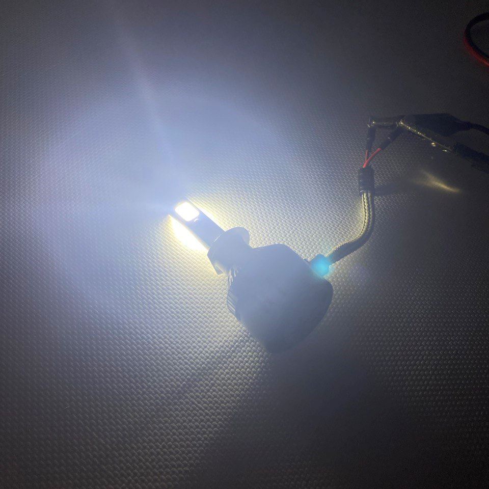 Лампочка  H3 (LED)