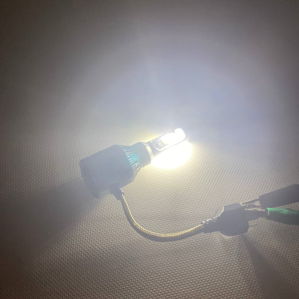 Лампочка  H4 (LED)