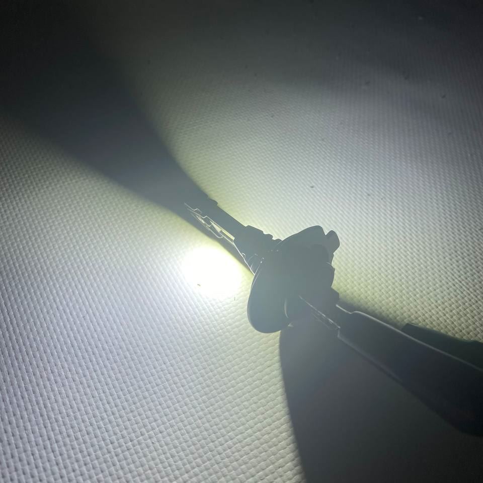 Лампочка H7 (LED)