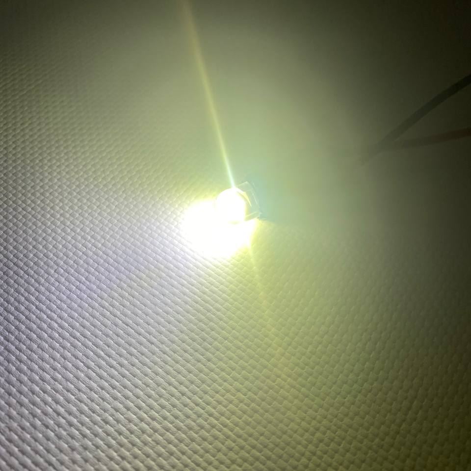 Лампочка W5W (LED)